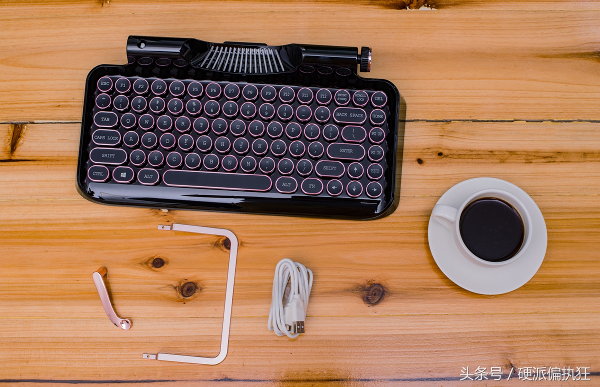 樱桃有一款铁的机械键盘,樱桃新款机械键盘