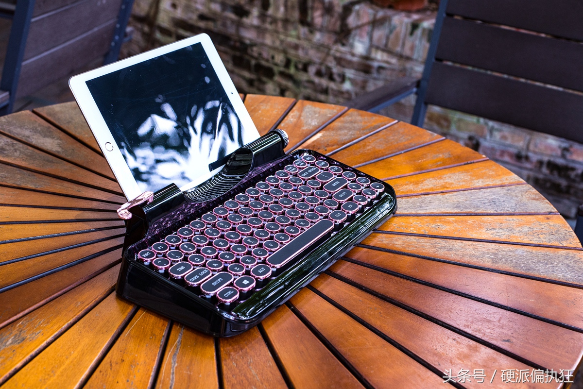 樱桃有一款铁的机械键盘,樱桃新款机械键盘