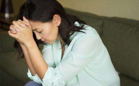 白癜风的人睡过的被子传染不,请问专家白癜风会传染吗