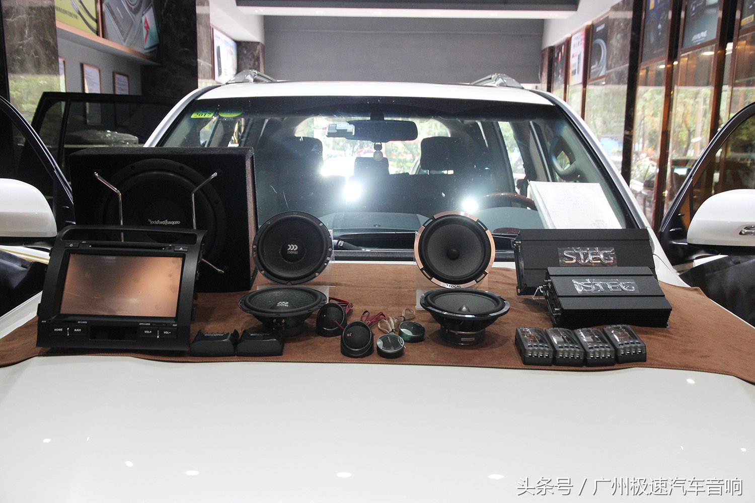 理智的征服越野三兄弟：老大哥兰德酷路泽，享受音响的魅力