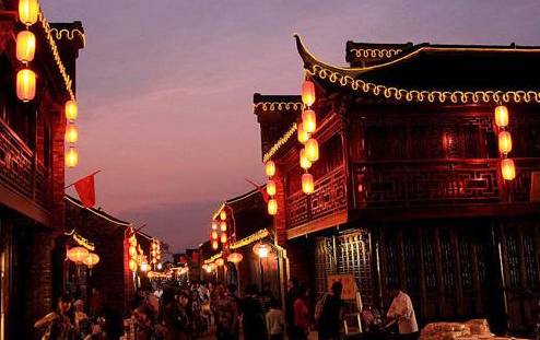 「镇生活」在江苏，南京人大大咧咧，苏州人挑剔讲求，而对镇江人的评价尽是……