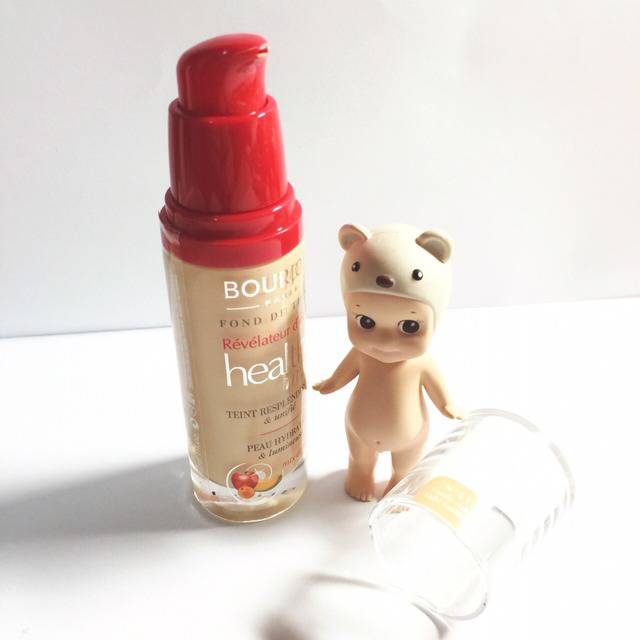 有什么实用的夏日不脱妆小妙招,夏日不脱妆技巧油皮