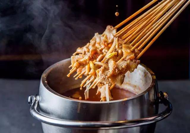 咳咳小哥，能给我来个梅雨天的freestyle吗？