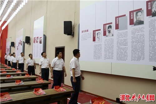 清河近2万名*党**员接受信仰教育