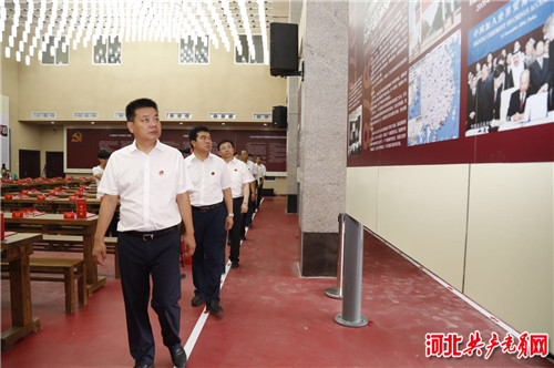 清河近2万名*党**员接受信仰教育