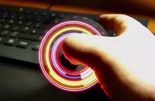 好玩的3d打印指尖陀螺,3d打印指尖陀螺蓝绿