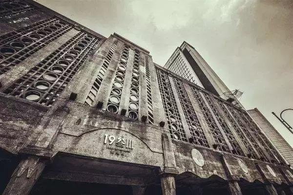 在上海，一定要去一次虹口区