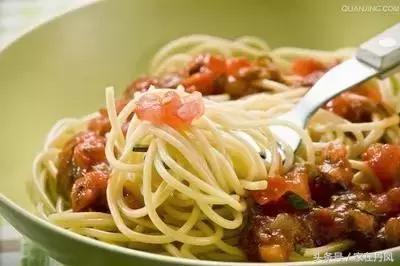 贾丹君,丹凤美食牛筋面