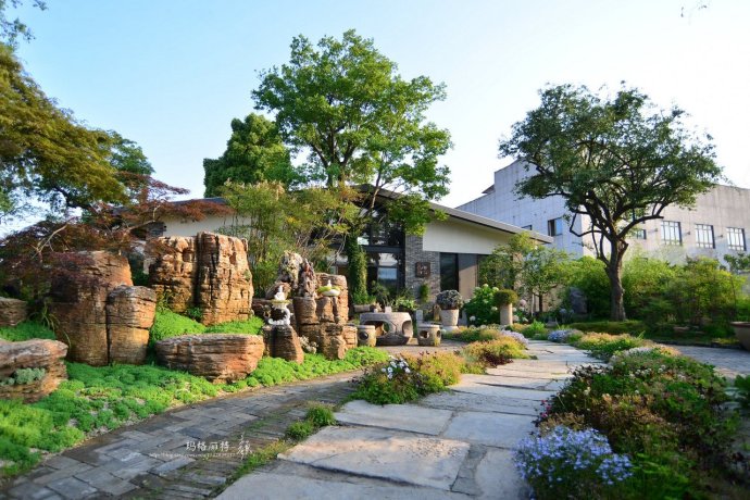 鎷滆涓滅鑽夊爞,鑺卞洯鎷滆