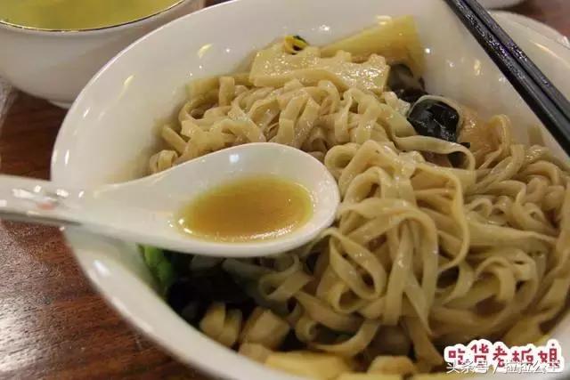 康熙点过赞，失传了60年，这碗有10种浇头的苏式锅面又重出江湖