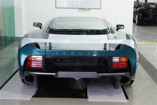 2010款布加迪威龙敞篷二手价格,100年布加迪老爷车值多少钱