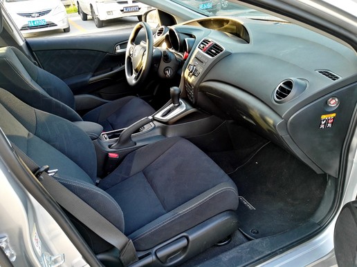 2011款本田思域和09款思域一样吗,本田思域两厢的优缺点