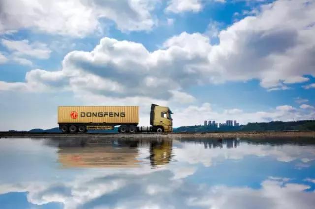 天龙旗舰520整车自重,天龙重卡2018款启航版520马力