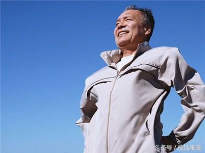 家用吸氧机对老人慢阻肺用几升,氧气机对肺气肿病人有帮助吗