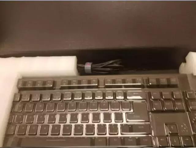 男女花钱的分歧有多大？男朋友花1000块买了第8个键盘