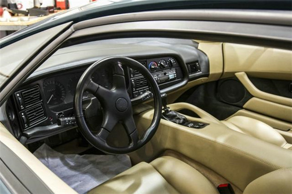 2010款布加迪威龙敞篷二手价格,100年布加迪老爷车值多少钱