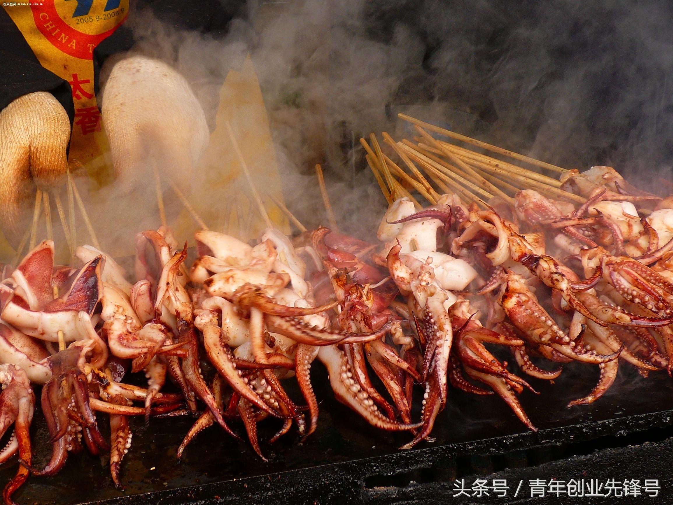 摆摊创业好项目铁板鱿鱼,生意最好的火爆铁板鱿鱼