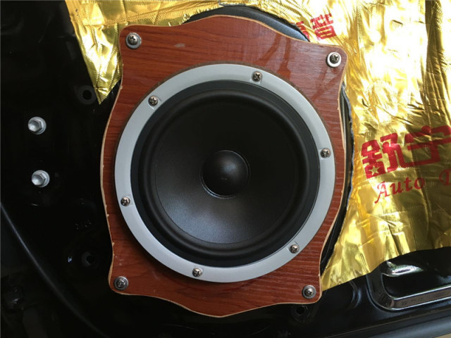 深圳凯美瑞音响改装推荐,汕头车载音响改装效果