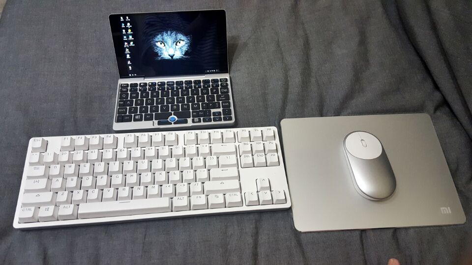 有人说7寸铝合金小本设计愚蠢？数十名网友集体狂怼！