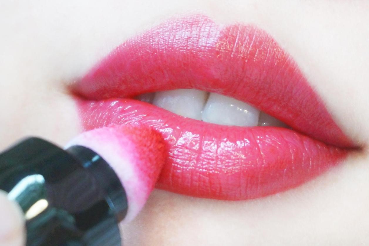 兰蔻全新菁纯丝绒雾面唇釉,兰蔻菁纯柔雾哑光唇釉经典款