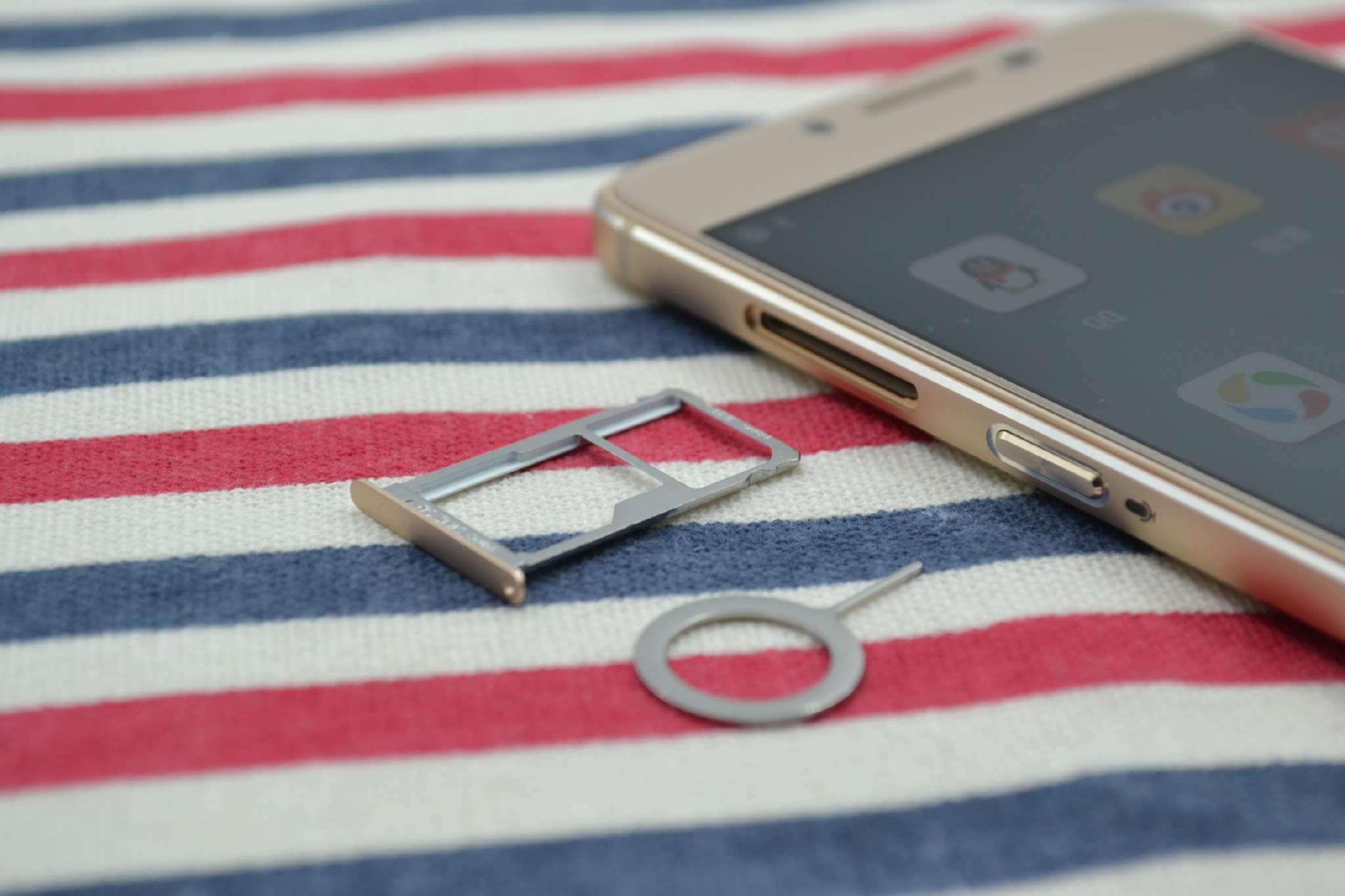 对家人的爱更多一点，九爱亲情手机HaloveH1上手测评