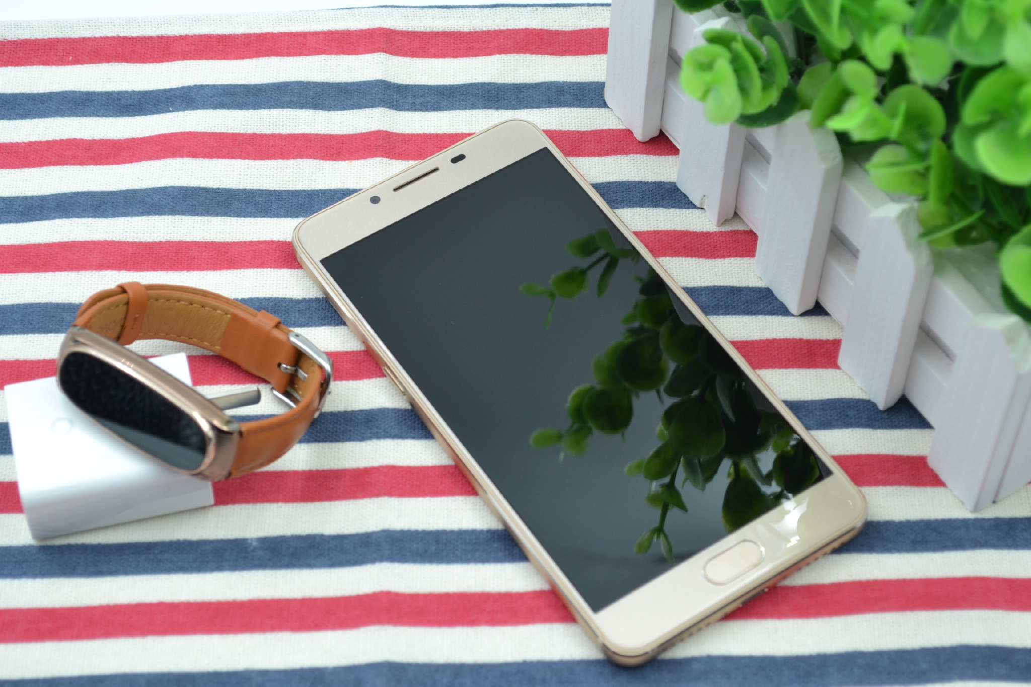 对家人的爱更多一点，九爱亲情手机HaloveH1上手测评