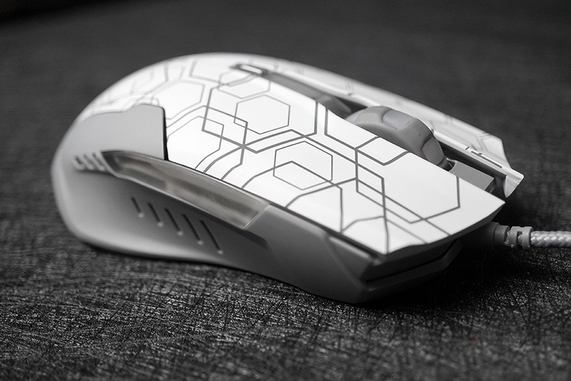 宜博m636鼠标宏,宜博m636配置