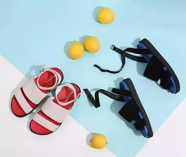 高能少年团杨紫奚梦瑶周冬雨出场,周冬雨奚梦瑶vogue对比