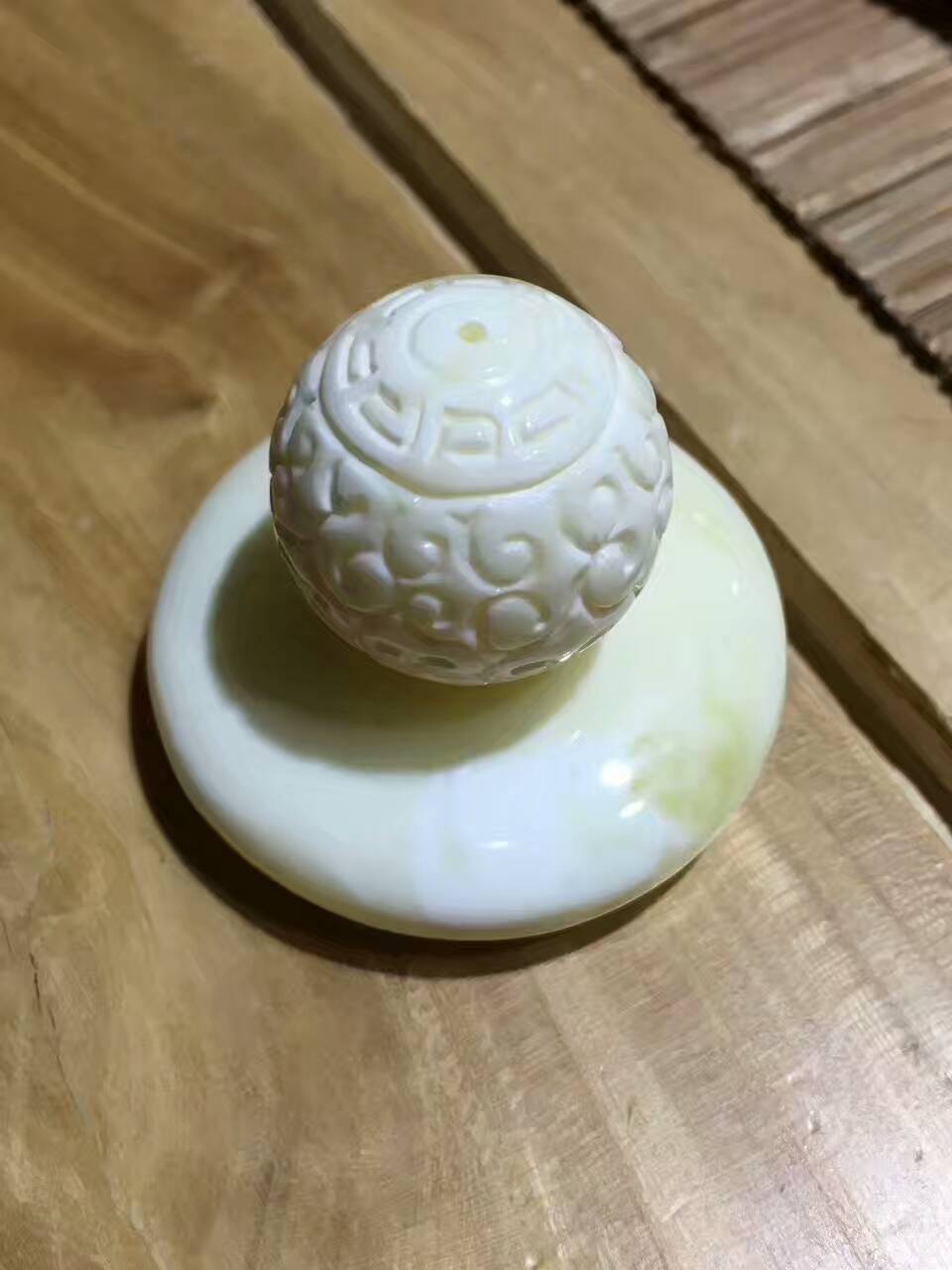 玩蜜蜡的生肖,玩蜜蜡的男人是什么样的人