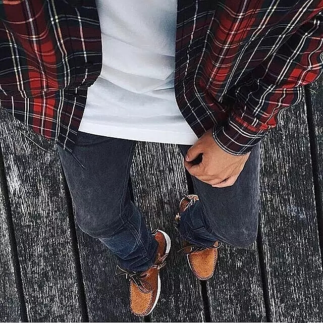 一把伞卖10万天价,一把伞卖七十万块