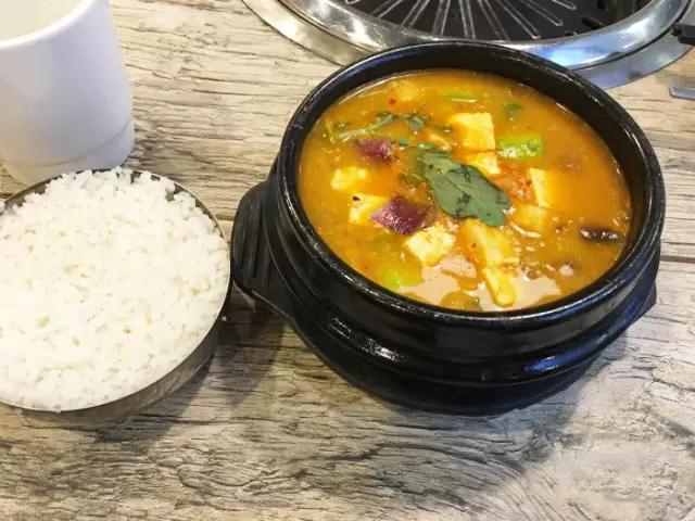 贵阳特色美食探店,贵阳十大必吃馆子排名