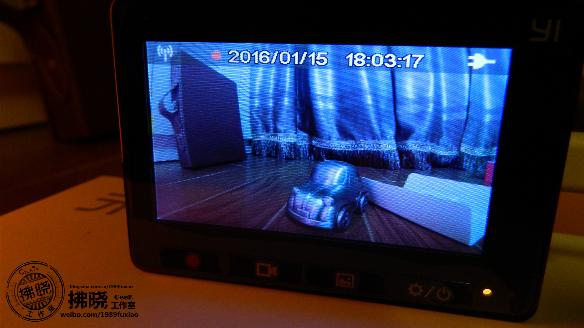 小米小蚂蚁监控,小米行车记录仪和小蚁哪个好