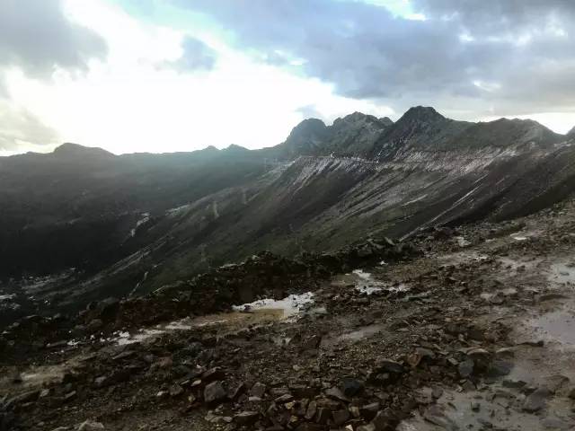 他花了四年时间，寻觅心中的香格里拉