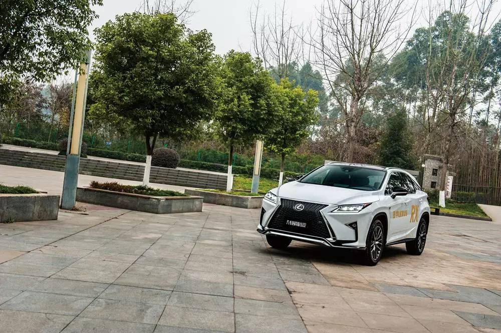 雷克萨斯rx3002022款,雷克萨斯rx200t四驱典雅试驾