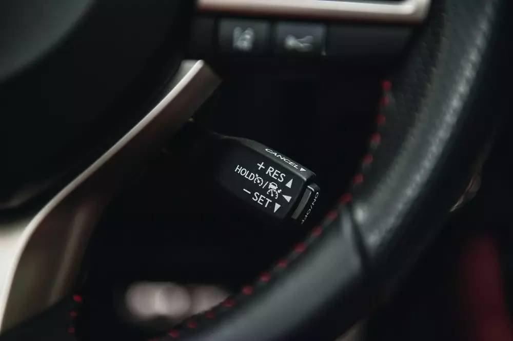 雷克萨斯rx3002022款,雷克萨斯rx200t四驱典雅试驾