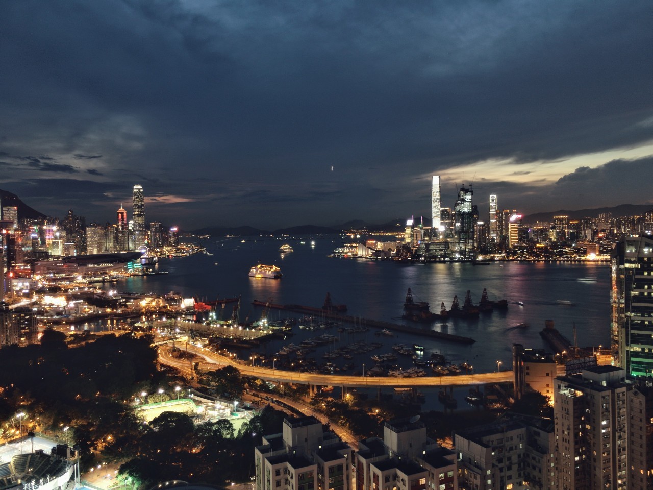 手机拍的香港夜景图片,手机拍摄香港照片