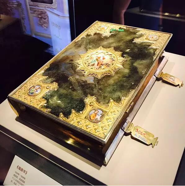 下雨天看展,下雨天成都杜甫草堂