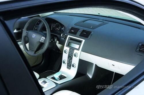 沃尔沃c30二手车价,沃尔沃c30维修视频