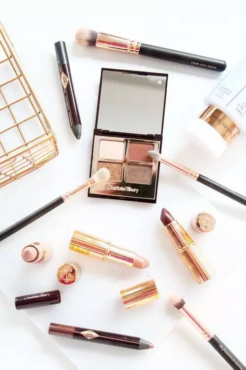 周一综合症？这些高颜值化妆品一扫你的沉闷心情！