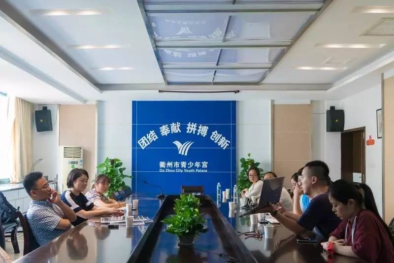 缇庨亣鑹鸿,涓浗缇庢湳瀛﹂櫌缇庨亣鑹鸿