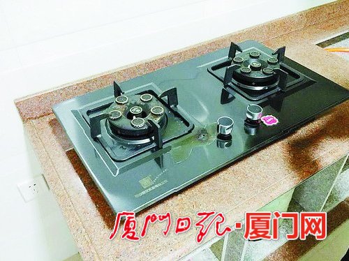 樱花燃气灶质量怎么样是名牌吗,燃气灶是樱花好还是美的好