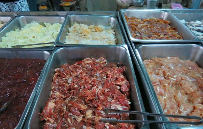 泰国千人火锅自助餐,泰国万人自助餐