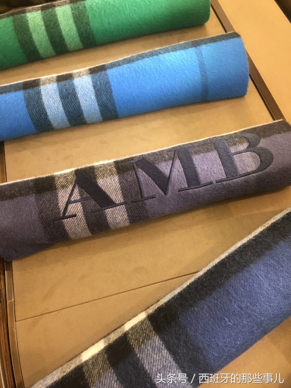 西班牙巴宝莉多少钱,意大利巴宝莉围巾价格