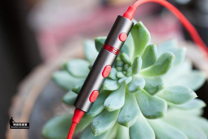 为K歌而生唱吧BANG三单元圈铁耳机