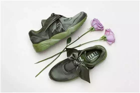 puma蕾哈娜同款鞋 (puma的蕾哈娜穿搭)