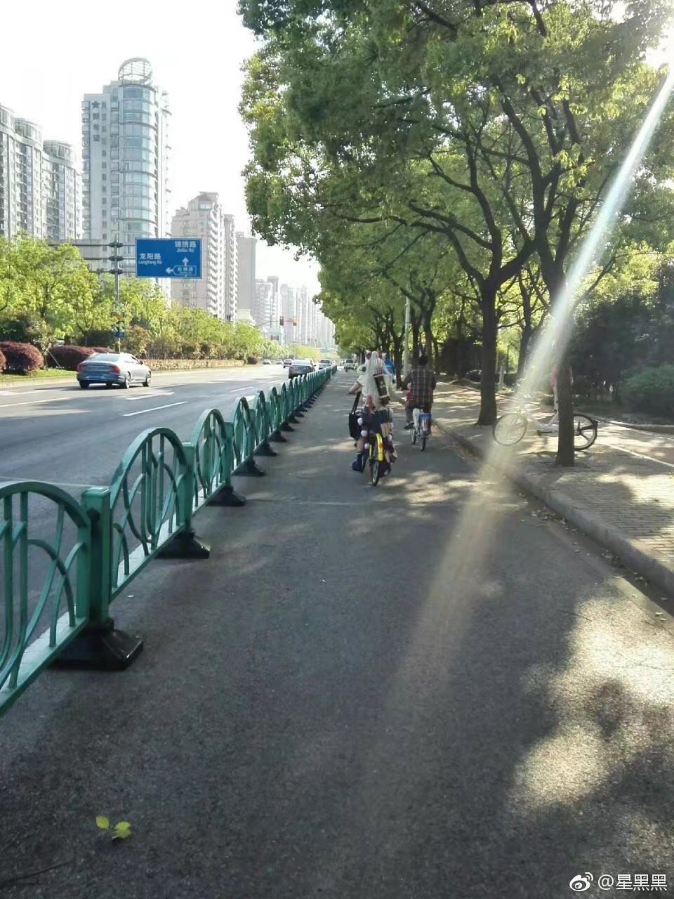 让二哈听话,让二哈自己在家待一天