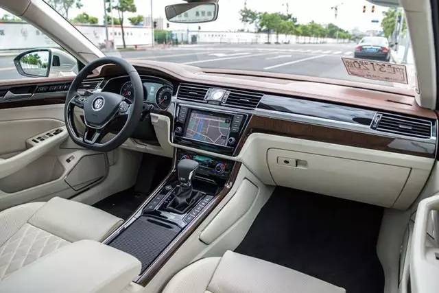 大众辉腾公认的最好的大众车,大众辉腾顶级版