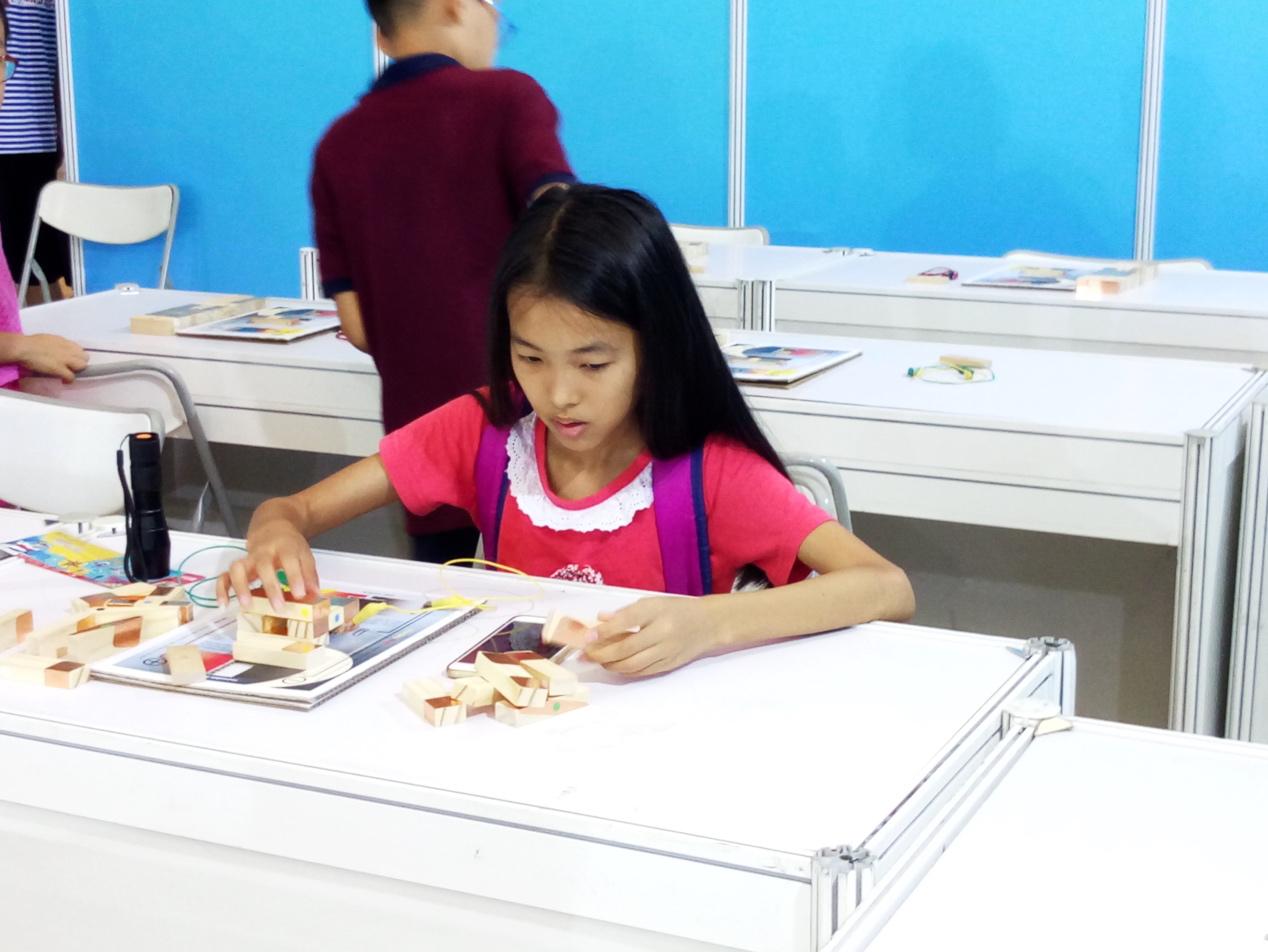 让孩子爱上科学视频,让孩子们一秒爱上物理