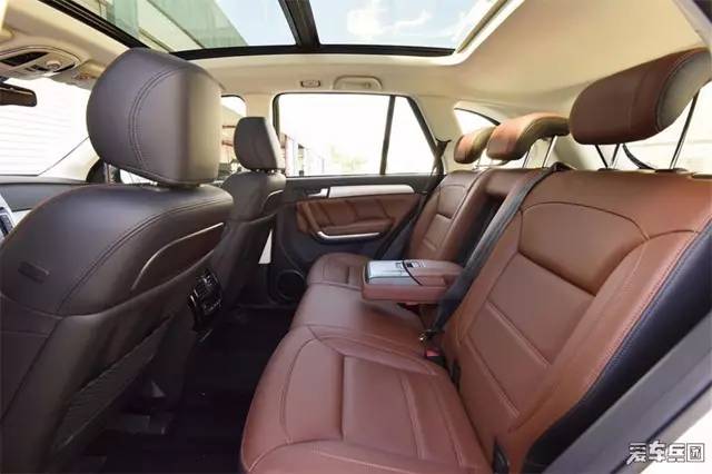 哈弗h82015款2.0t四驱标准型,哈弗h82015款2.0t四驱尊贵型