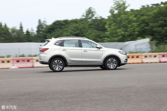 互联网汽车荣威,荣威互联网版